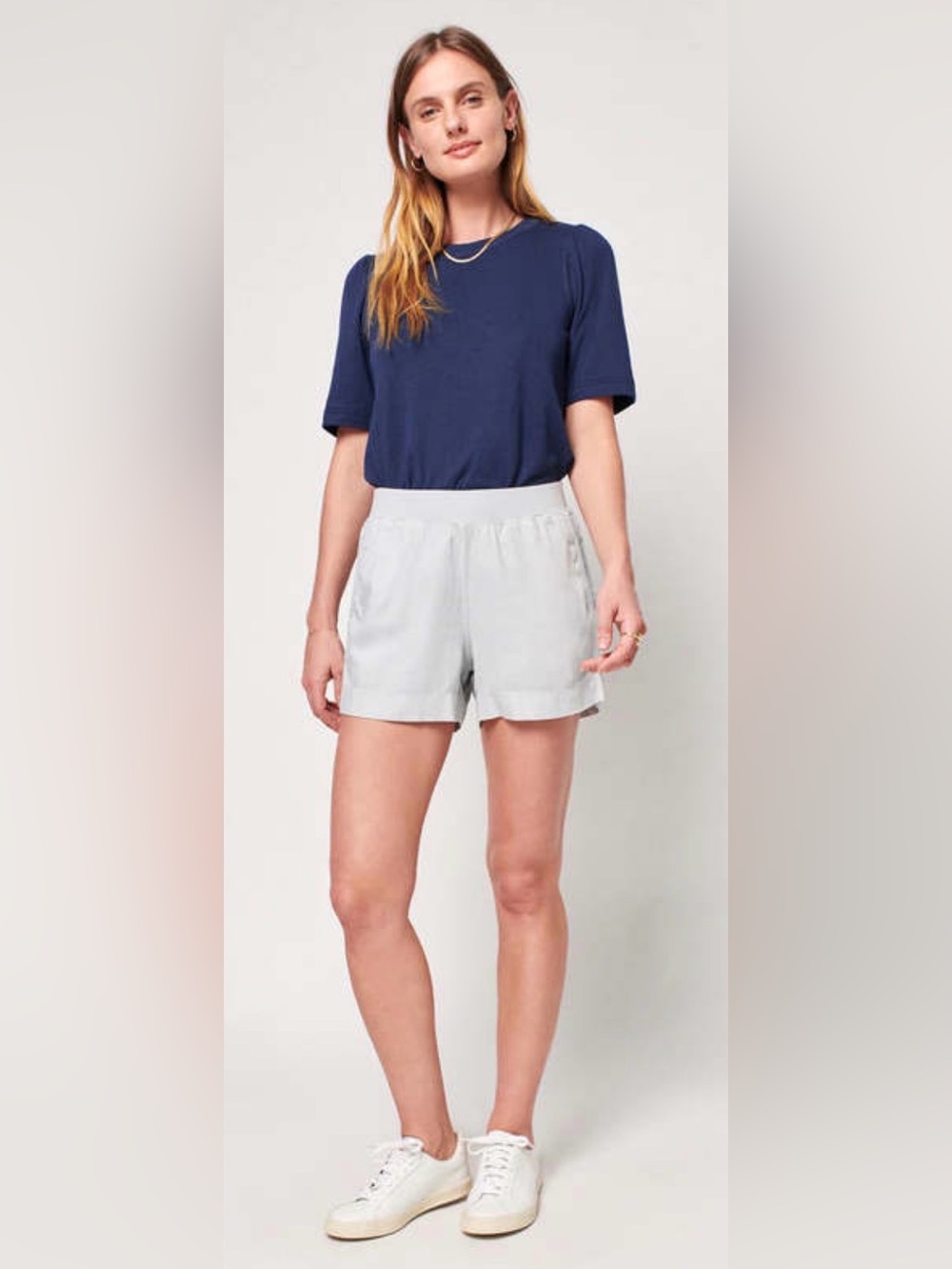 Faherty Arlie Day Short in Stone, Cuffed, XS, Great Condition!